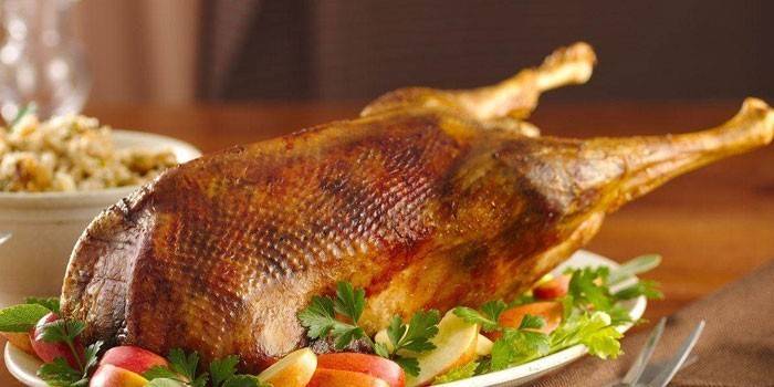 Carcaça de pato assada