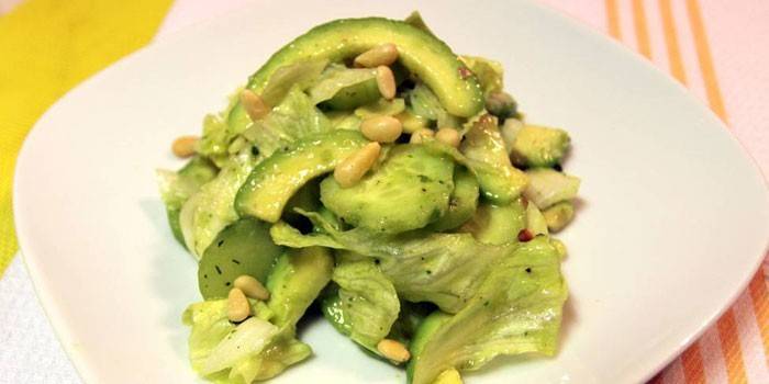 Ensalada de aguacate y pepino