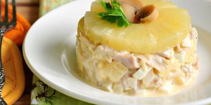 Kylling og ananas salat