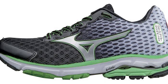 Mizuno Wave Rider 18 SS15