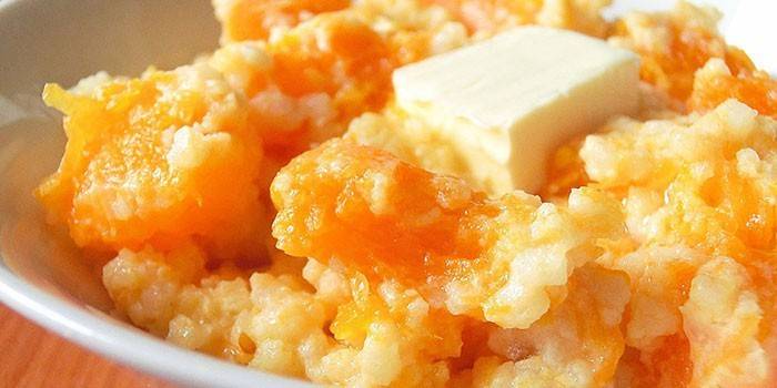 Porridge cu dovleac și unt