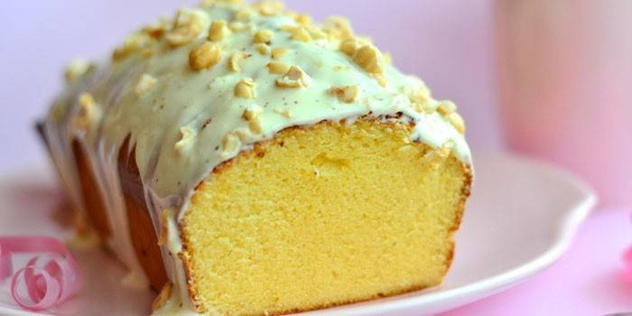 Balta apledojuma cupcake
