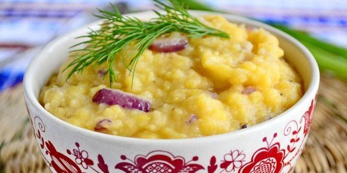 Bir tabak bezelye püresi