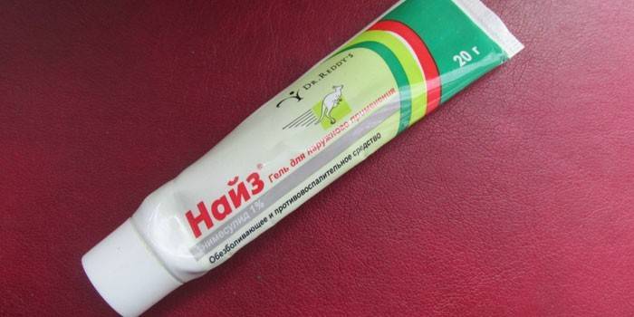 Gel nise trong một ống