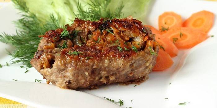 Maltas gaļas kebbe, pildīta ar dārzeņiem