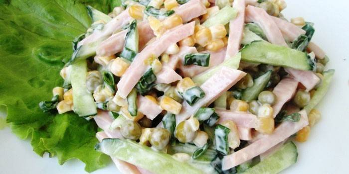 Mısır ve Jambon Salatası
