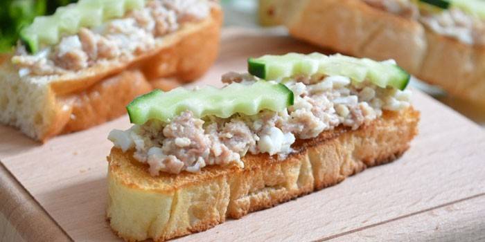 Toasts