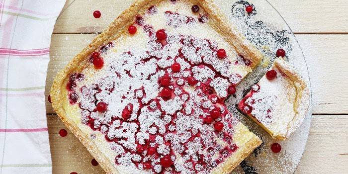 Kefirpastete mit Preiselbeerfüllung