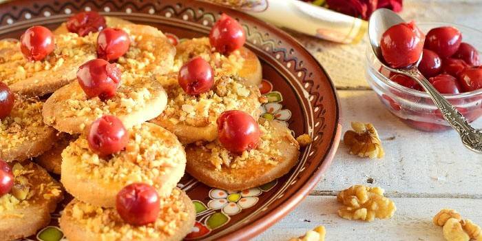 Torta süti dióval