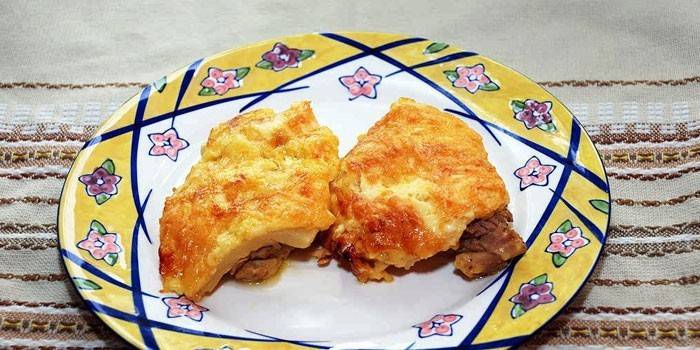 Cuixes de pollastre desossades al forn sota formatge