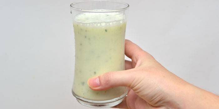 Ayran trong một ly