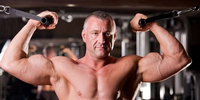 Bodybuilder Mann