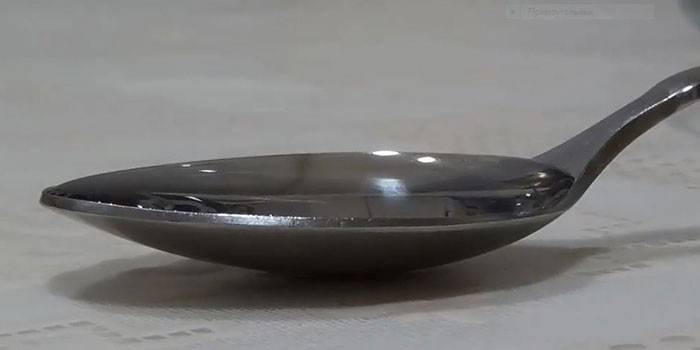Šķīdums karotē