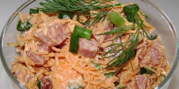 Корејска салата од шаргарепе с димљеном кобасицом