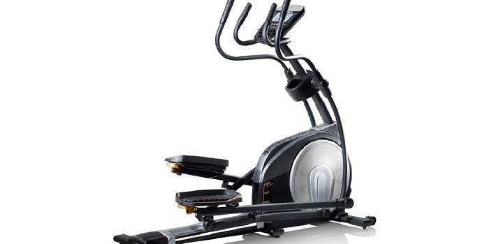 Elipsinis treneris „NordicTrack“