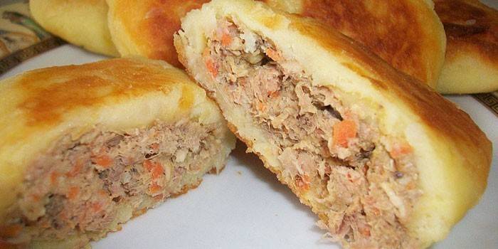 Batata zrazy recheada com carne picada com legumes