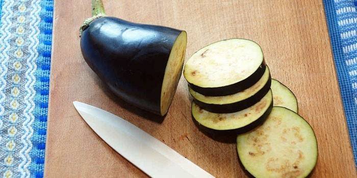 Aubergine