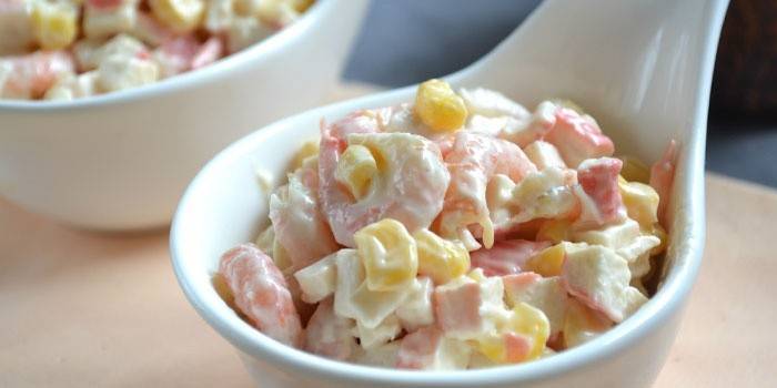 Ensalada de coctel de mar