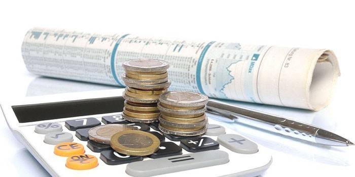 Monedas y calculadora