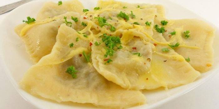Gefüllte Hähnchenravioli