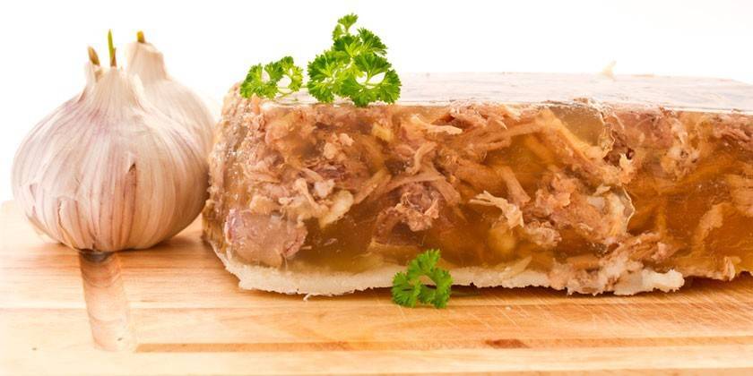 เจลลี่ไก่และหมู