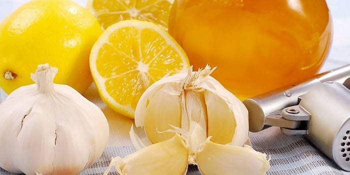 Miel, ail et citron