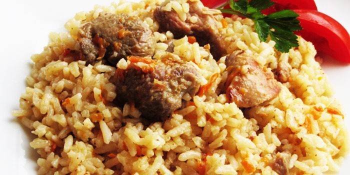 Pilaf sertéshús