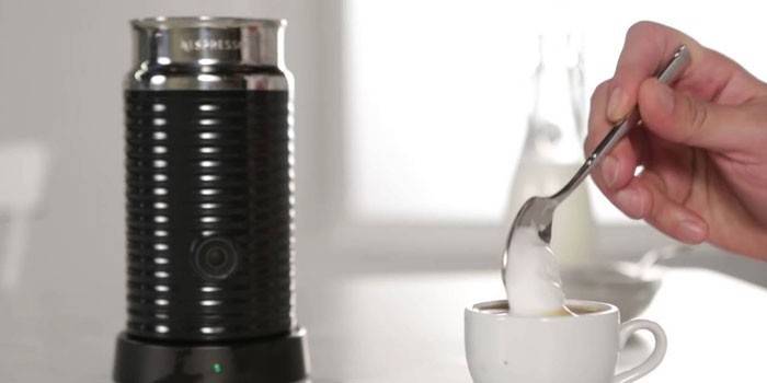 Nespresso Aeroccino 4 Γαλακτωματοποιητής γάλακτος