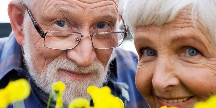 Eldre mann og kvinne