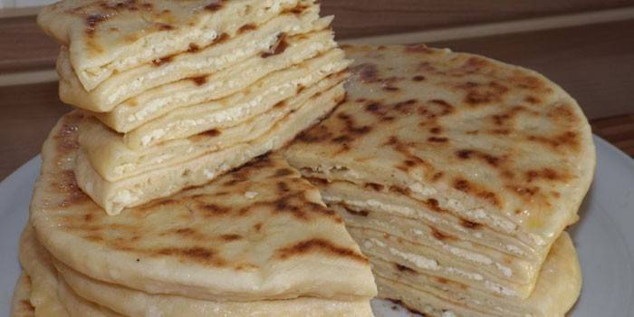 Süzme peynirli kek
