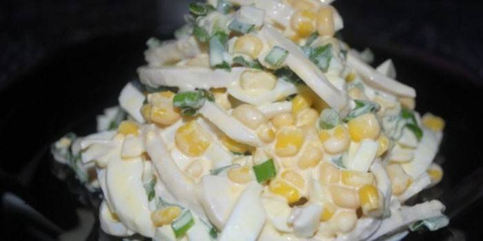 Salat mit Tintenfischringen