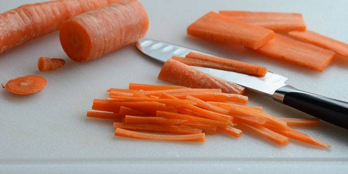 Cà rốt Julienne