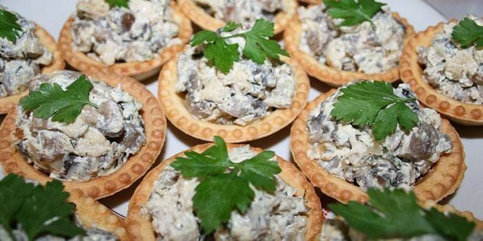 Crostatine con ripieno di funghi