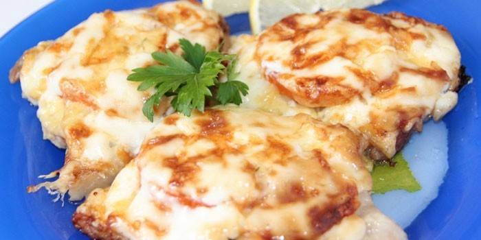 Bir tabakta Fransız pişmiş et