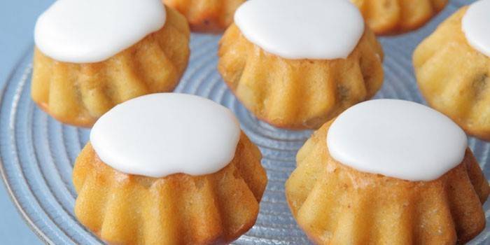 โฮมเมดพร้อมรัมผู้หญิงกับ Fondant