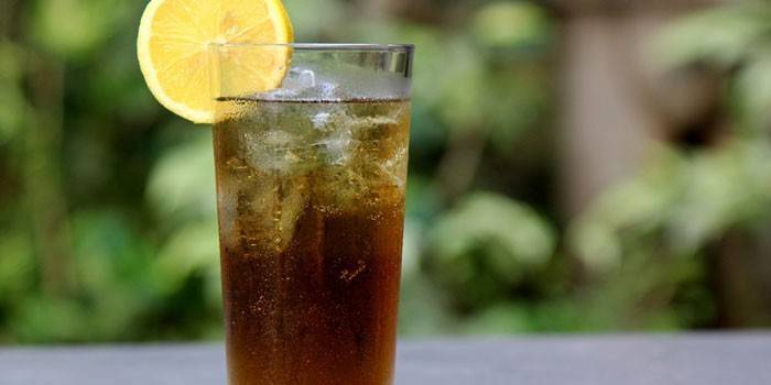 Dunkler Rum Long Island Cocktail