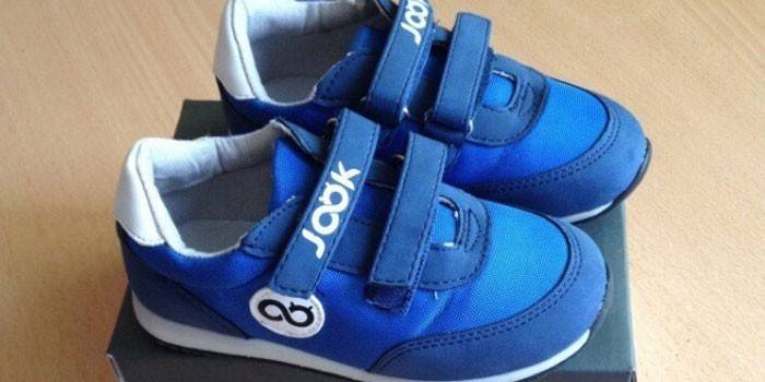 Turnschuhe Jook
