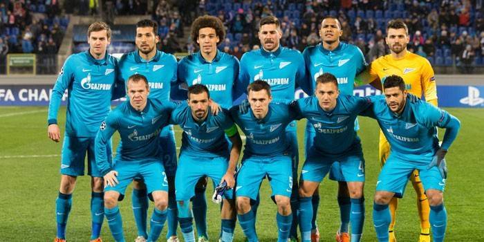 Zenit takımı maçtan önce