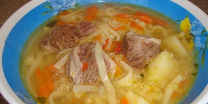 Sopa de macarrão