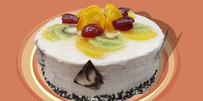 Pão de ló com frutas
