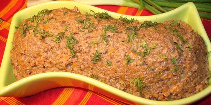 Pate gan bò tự làm trong hình dạng của
