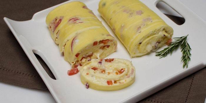 Trứng cuộn với phô mai