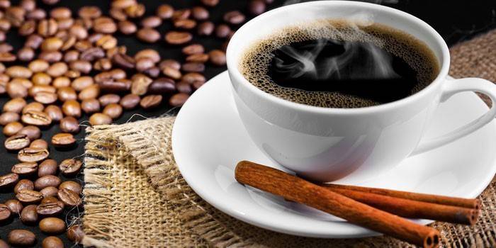 Tasa ng kape at kanela