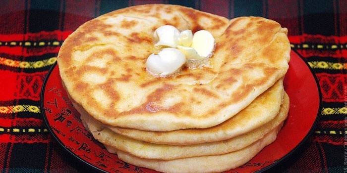 Pila lista de Khachapuri