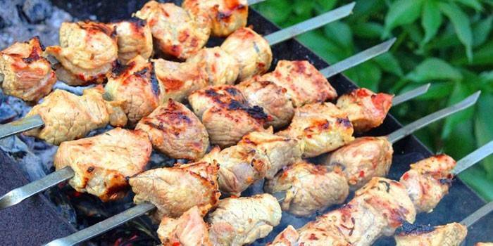 Ruoanlaitto grilli grillillä