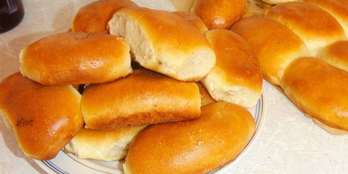فطائر وردية