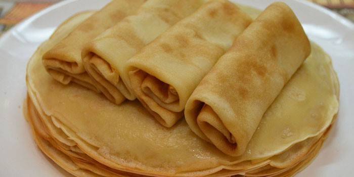 Fried Pancakes auf einem Teller