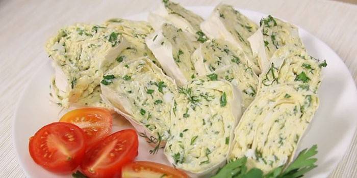 Lavash-rulla juustotäytteellä