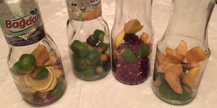 Feijoa, membrillo, limones y granadas