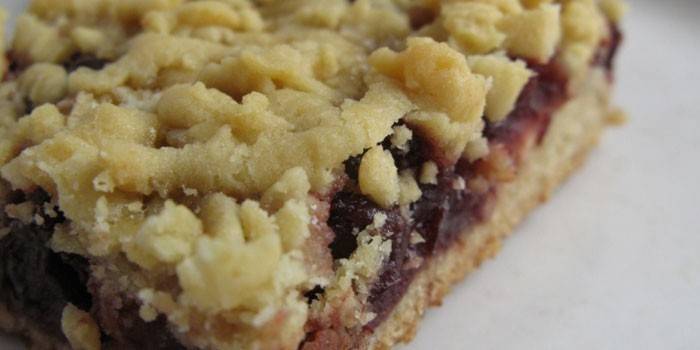 Geriebenes Blaubeer-Mürbeteig-Törtchen